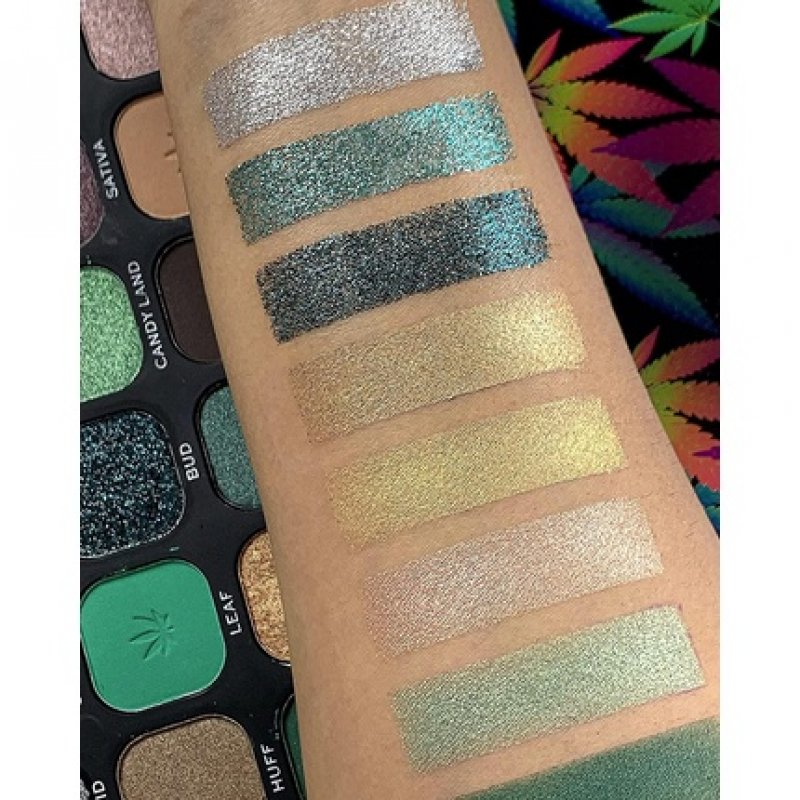 Makeup Revolution Forever Flawless Eyeshadow Palette with Cannabis Sativa 18 Shades 19.8g