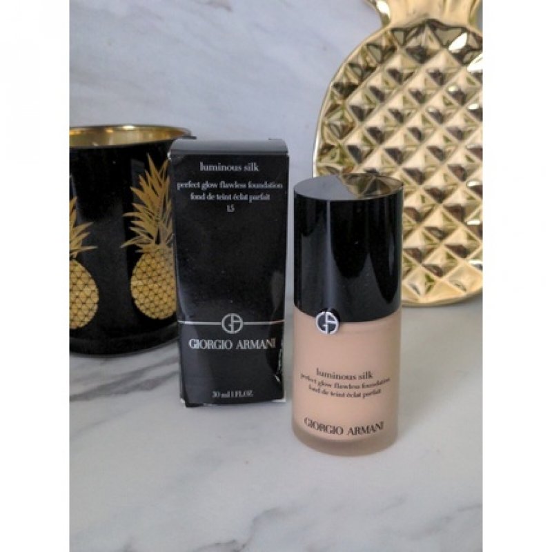Giorgio Armani Luminous Silk Perfect Glow Flawless Foundation 30ml Shade 1.5