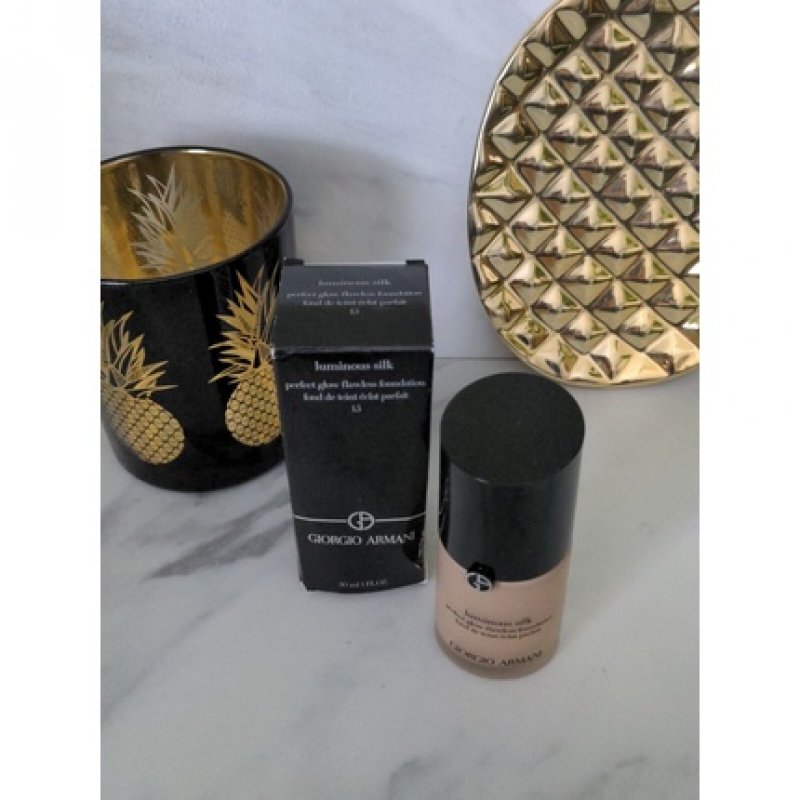 Giorgio Armani Luminous Silk Perfect Glow Flawless Foundation 30ml Shade 1.5