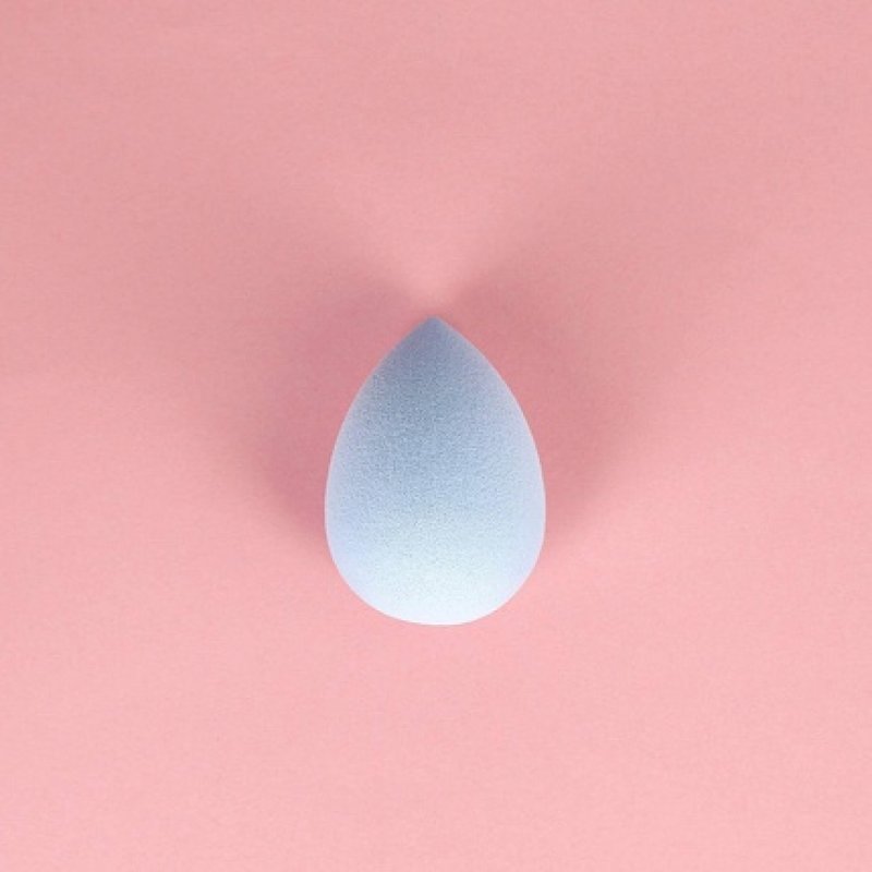 T4B ILU Drop-Shaped Makeup Sponge for Foundation, Concealer, and Powder Blue