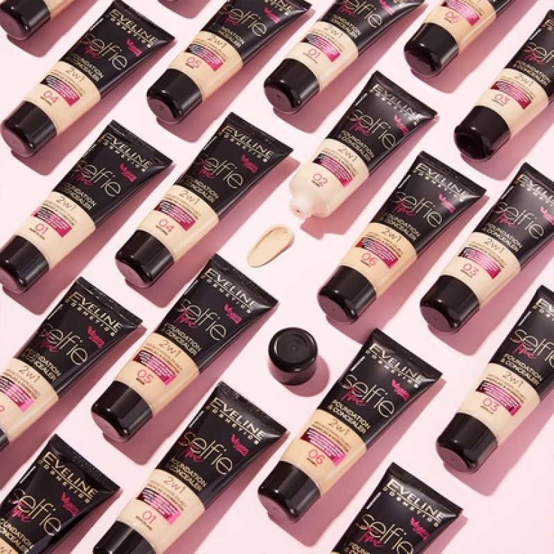 Eveline Cosmetics Selfie Time Covering and Moisturising Foundation and Concealer 2-in-1 30ml No. 06 Honey Almond