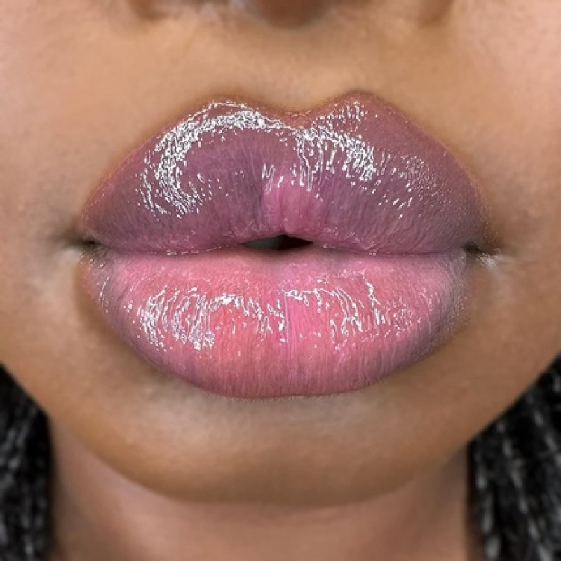 Makeup Revolution Lip Swirl Ceramide Gloss Lipgloss 4.5ml Cherry Mauve