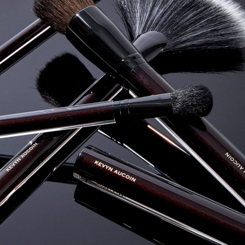 Kevyn Aucoin Brush - Base/Shadow