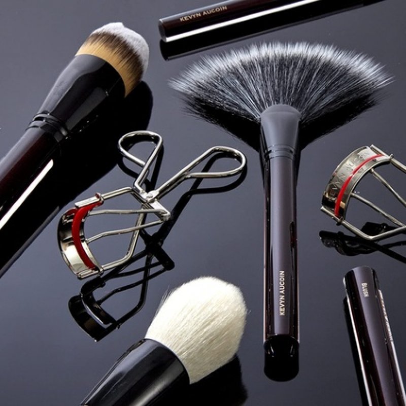 Kevyn Aucoin Brush - Base/Shadow