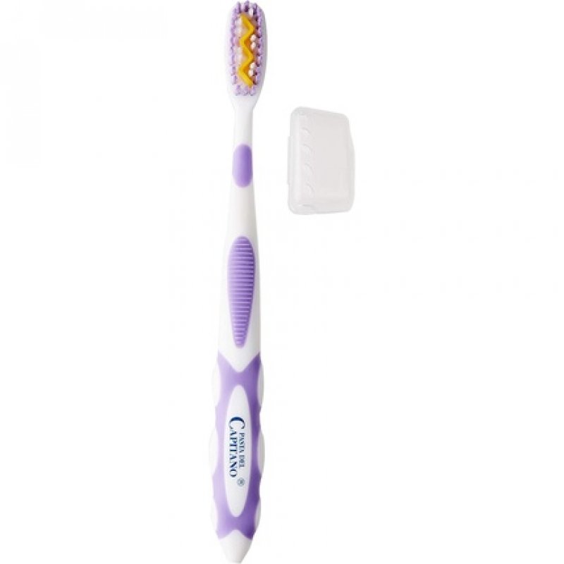 Teig des Kapitän Whitening Medium Toothbrush