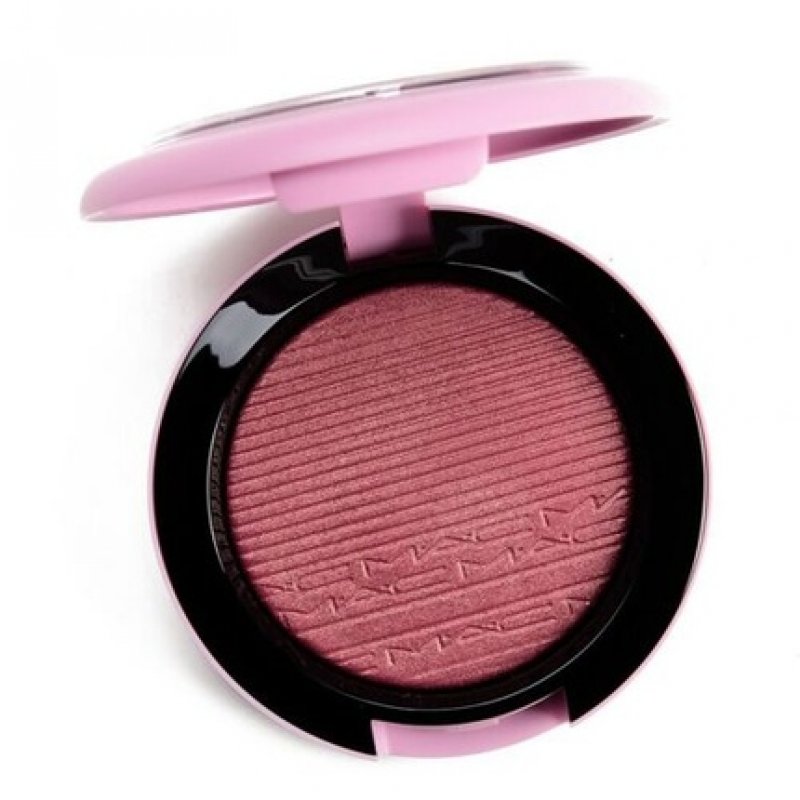 MAC Cosmetics Extra Dimension Skinfinish in Royal Flush