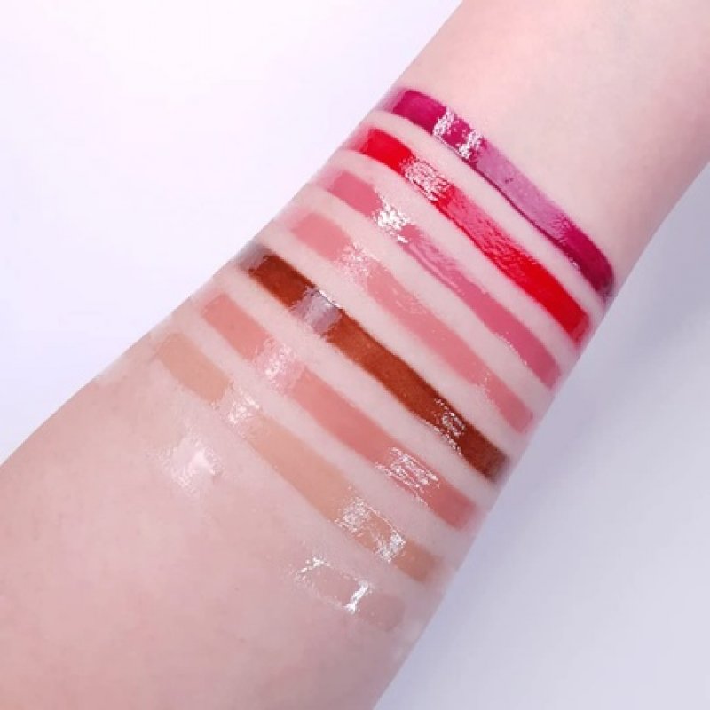 Revolution Relove Lip Gloss Baby Gloss Babe