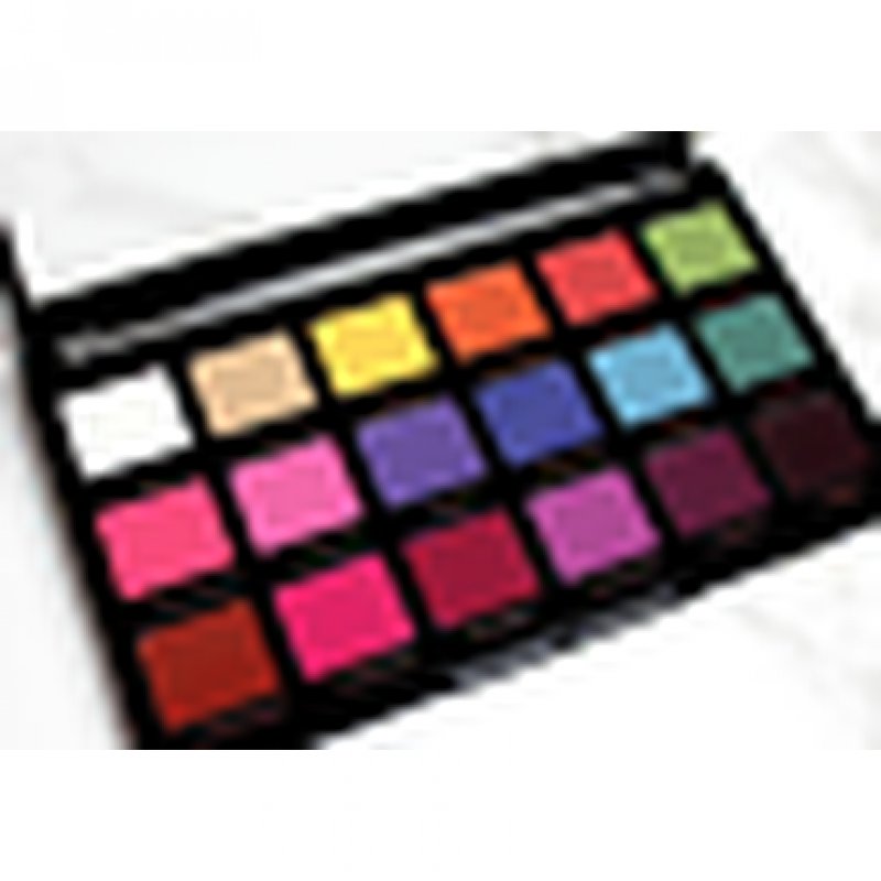 Makeup Revolution Eye Shadow Palette Pro Trends Mischief Mattes 18g
