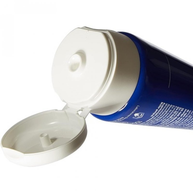 Uriage D.S. Hair Kerato-Reducing Treatment Shampoo 150ml