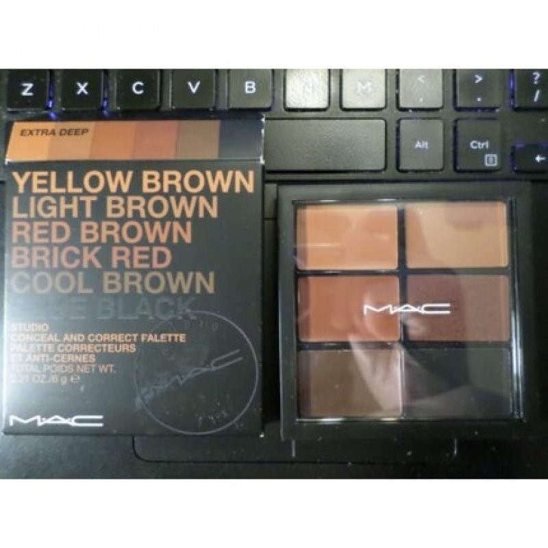 Pt1 Mac Studio Conceal and Correct Palette Extra Deep 0.21oz