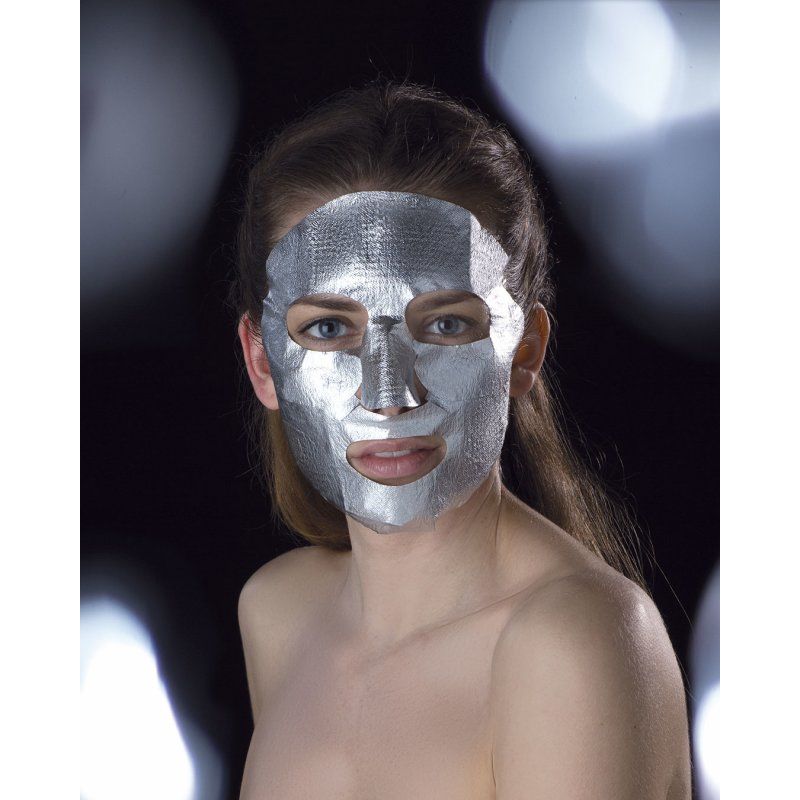 Iroha Nature Hydra Illuminateur Masque en Tissu FOIL - PLATINE 1 use