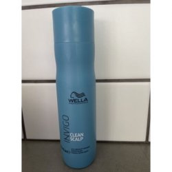 Wella Professionals Invigo Balance Clean Scalp Anti-Dandruff Shampoo 250ml