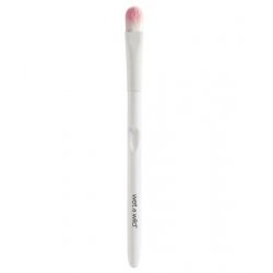 Wet 'n' Wild Large Eyeshadow Brush with Rounded and Innovative Bristles and Ergonomic Handle