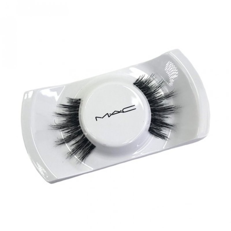 MAC 88 Stunner Lash