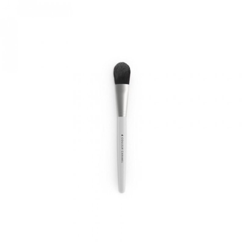 Foundation Brush No. 4 Caramel