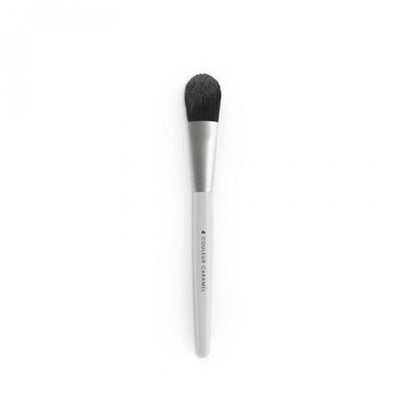 Foundation Brush No. 4 Caramel
