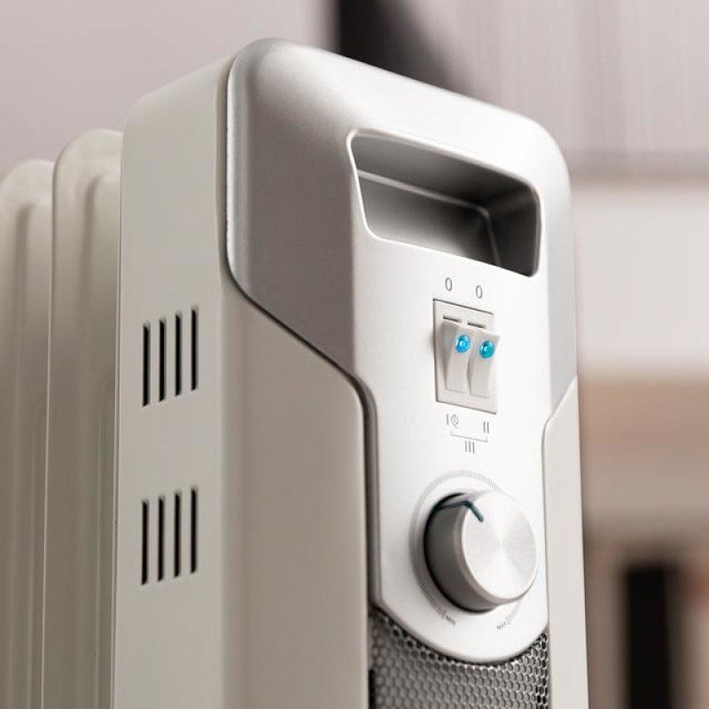 Cecotec 05884 electric space heater Indoor White 2500 W Oil electric space heater