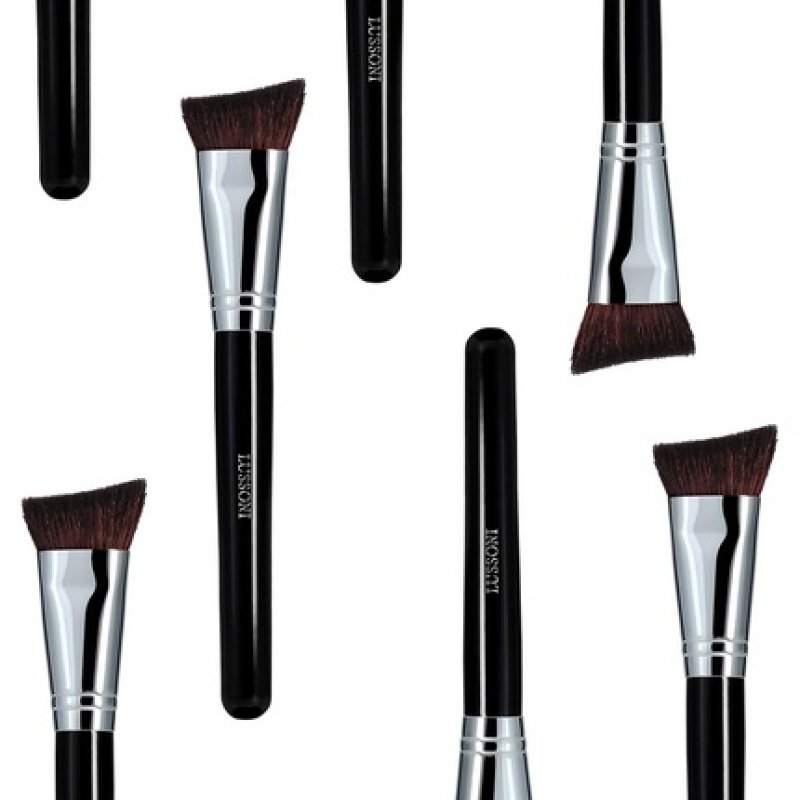 T4B LUSSONI 300 Series Professional Makeup Brushes for Bronzer, Highlighter, Blush, Powder, and Contouring - Angled,