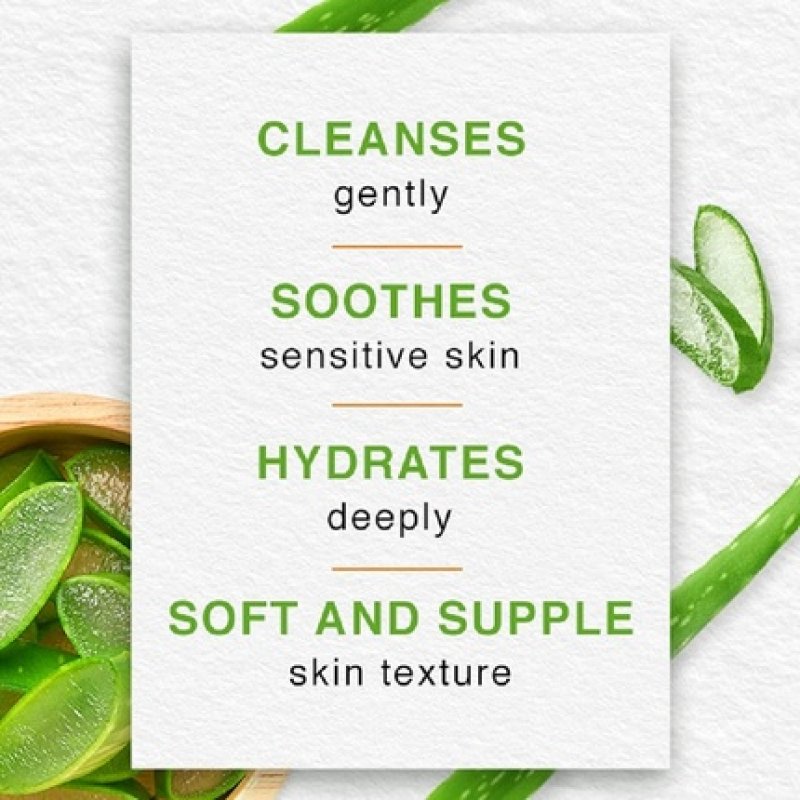 Himalaya Aloe Vera Face Wash with Cucumber Gentle Moisturizing Facial Care 150ml