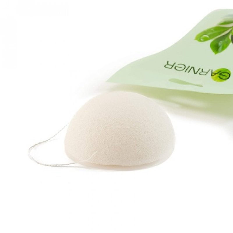 Garnier Face Scrub Konjac Sponge for Removing Pimples and Cleansing