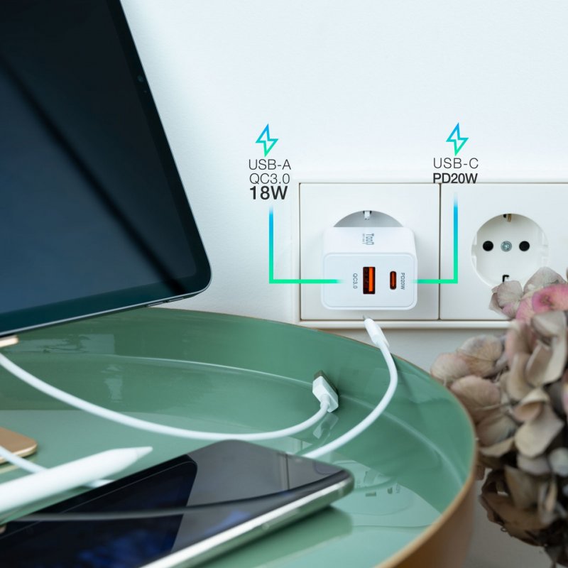 TooQ TQWC-2SC04WT mobile device charger Universal White AC Fast charging Indoor