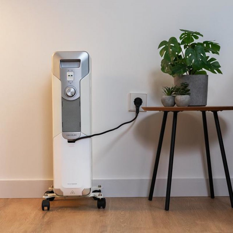 Cecotec 05880 electric space heater Indoor White 1500 W Oil electric space heater