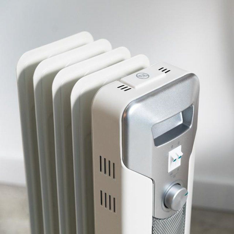 Cecotec 07800 appareil de chauffage Intérieure Blanc 1000 W Chauffage électrique à bain d’huile