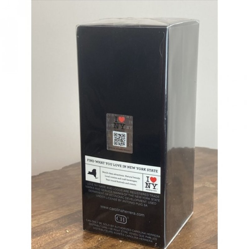 Carolina Herrera 212 Vip Black I Love Men Eau De Parfum 100ml