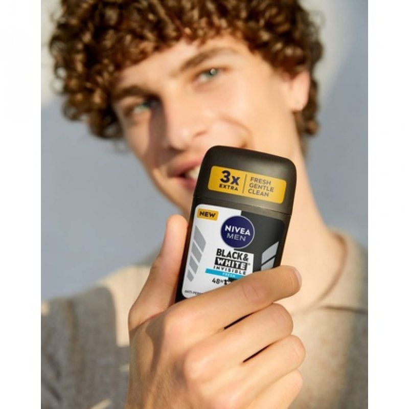 NIVEA Black & White Fresh Antiperspirant Stick 50ml