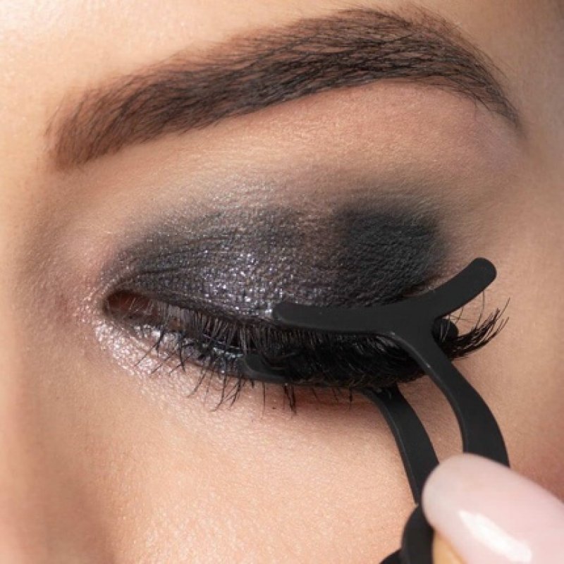 ARTDECO Magnetic Lashes Applicator for Easy Application