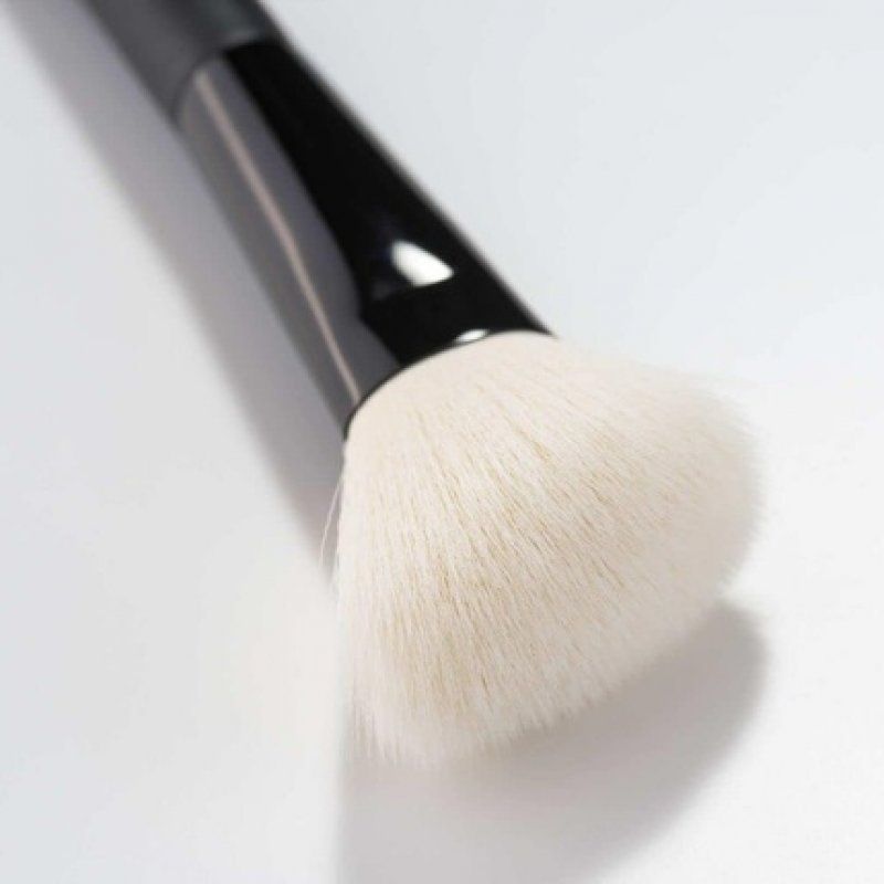ARTDECO Blusher Brush Premium Quality Professional Blusher Brush