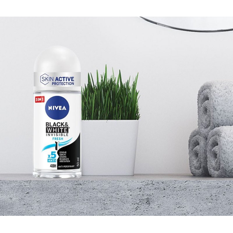 Nivea Invisible For Black & White Fresh Roll-On 50ml