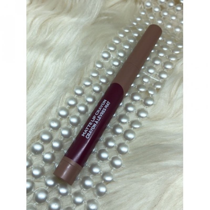L'Oreal Matte Lip Crayon Lipstick 114 No Fig Deal 1.3g