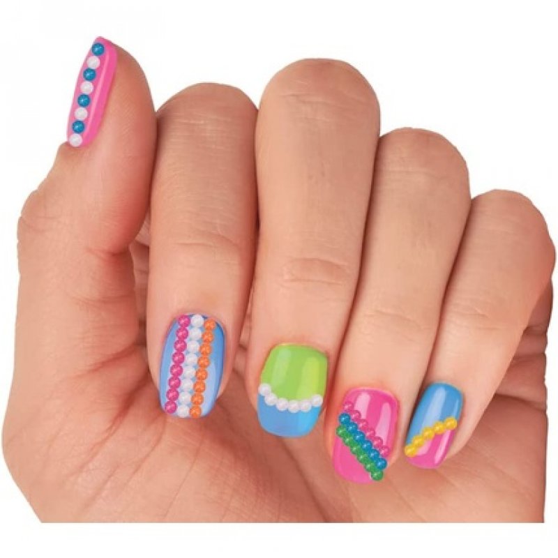 Grafix XO-Style Diamond Nail Art for Kids 6 with Non-Toxic Nail Polish and Decorative Glitter Stones