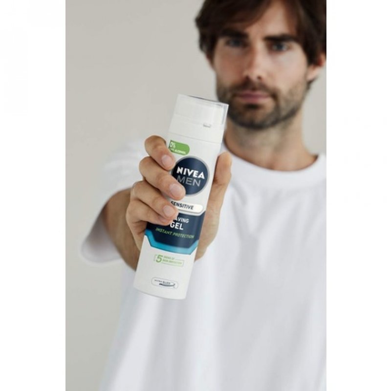 NIVEA MEN Sensitive Shaving Gel 200ml