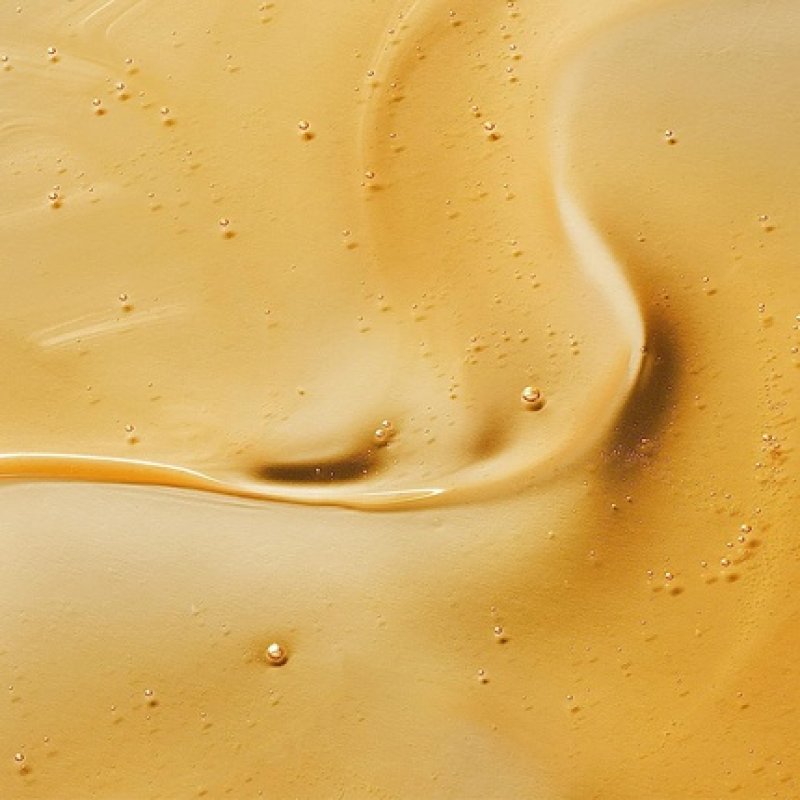 Sanctuary Spa Ruby Oud Shower Oil for Dry Skin No Mineral Oil Cruelty Free and Vegan 250ml