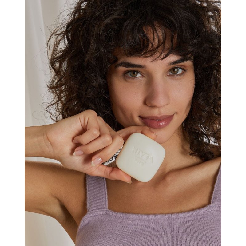 NIVEA Naturally Clean Exfoliating Savon en pain 75 g 1 pièce(s)