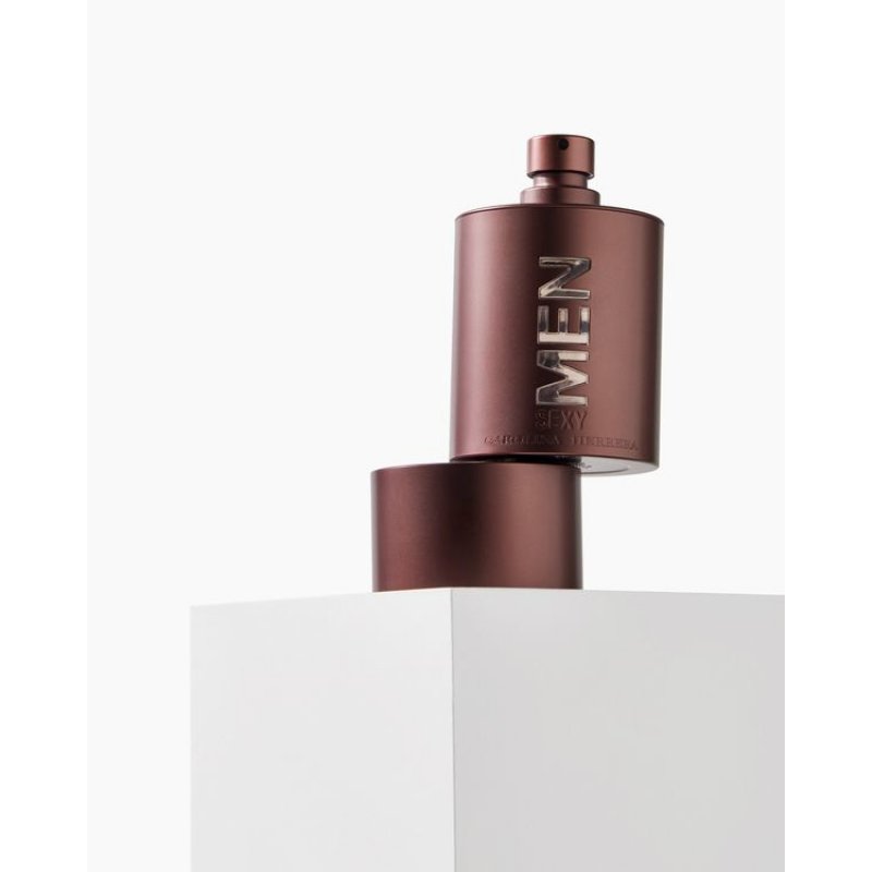 Carolina Herrera 212 Sexy Men Eau De Toilette Spray 50ml