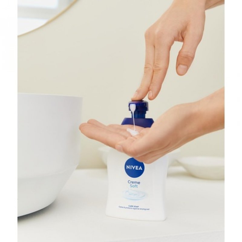 NIVEA Cream Soft Liquid Soap 250ml