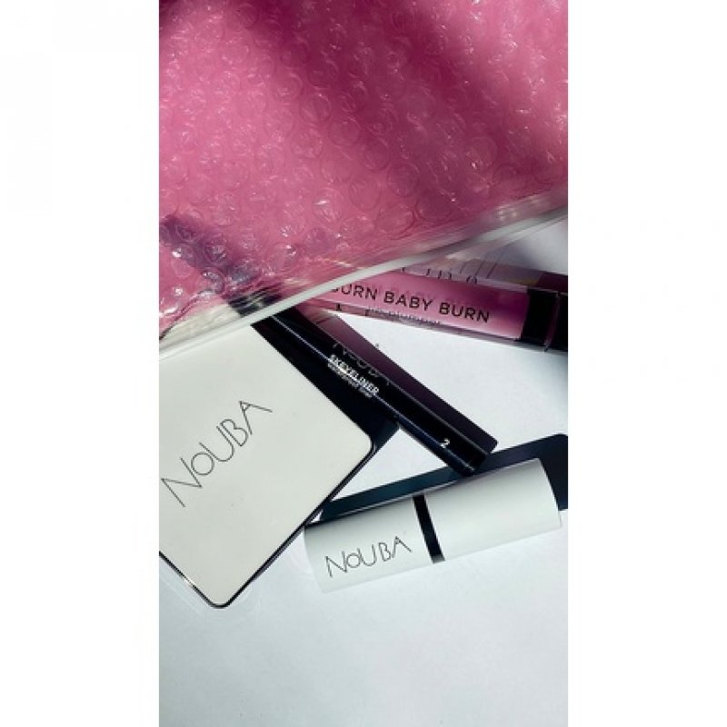 Nouba Burn Baby Burn Lip Plumper Lustrous Hydrating Lip Gloss Balm Mask with Vitamin B and E