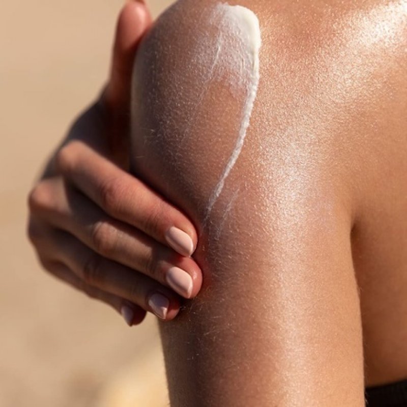 Gatineau Tan Accelerating Lotion Enhance Natural Tanning for Face & Body 400ml