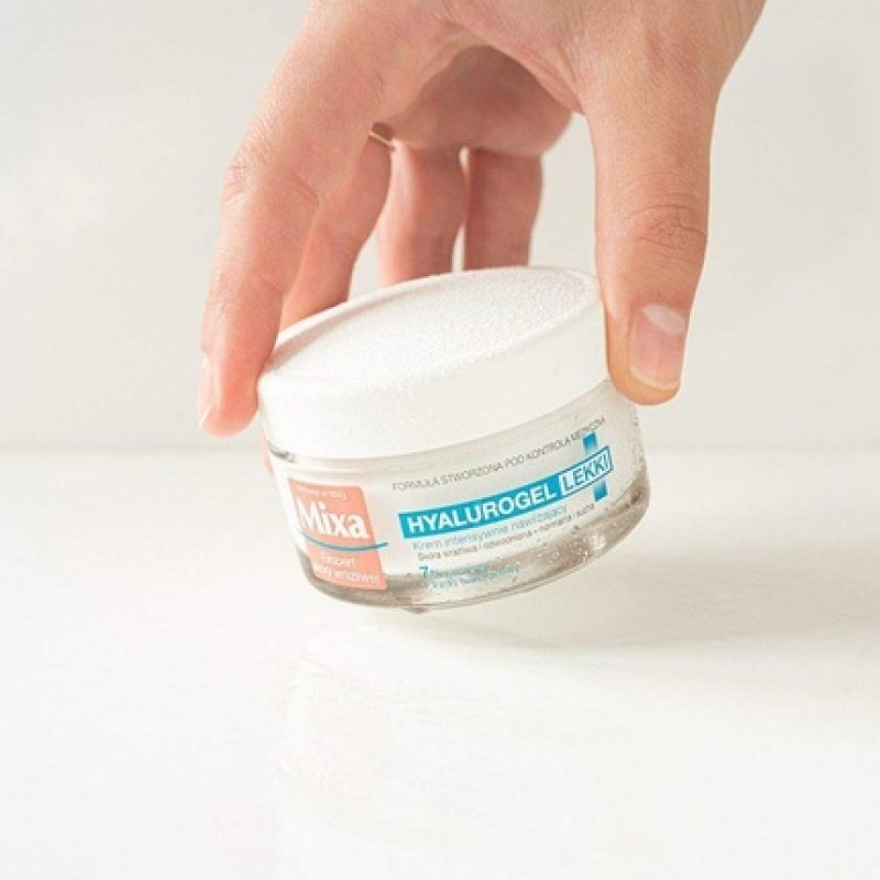 Expert Sensitive Skin Hyaluronic Gel Intensively Moisturizing Cream