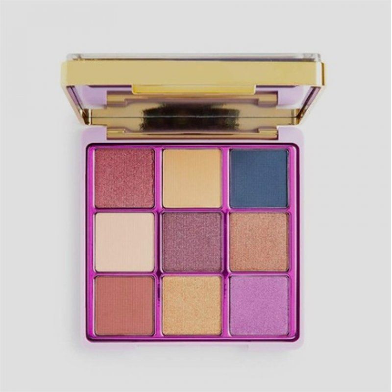 I Heart Revolution Snow Globe Eyeshadow Palette Arctic