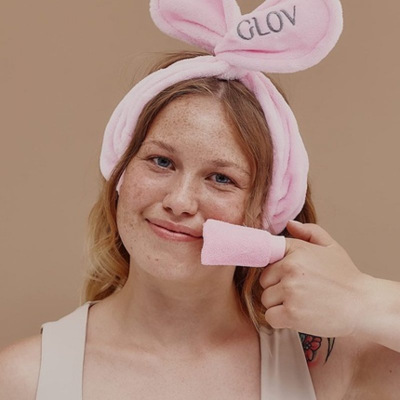 GLOV Exfoliating Thimble for Enhancing Natural Lip Color - Reusable and Water Only