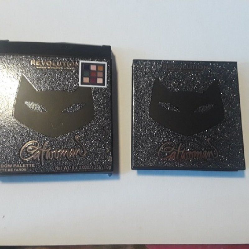 Revolution x Catwoman Collection 9 Color Eyeshadow Palette 9g