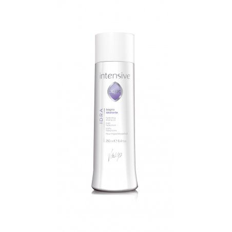 Aqua Intensive Moisturising Bath Shampoo 250 Ml