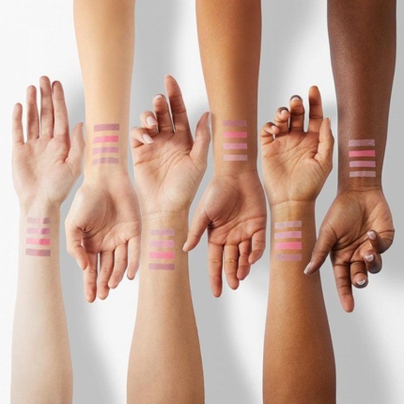 Revlon ColorStay Day to Night Eyeshadow Quad 16HR Wear 4.8g Matte and Shimmer Finish Pretty 565 Rosy Pinks