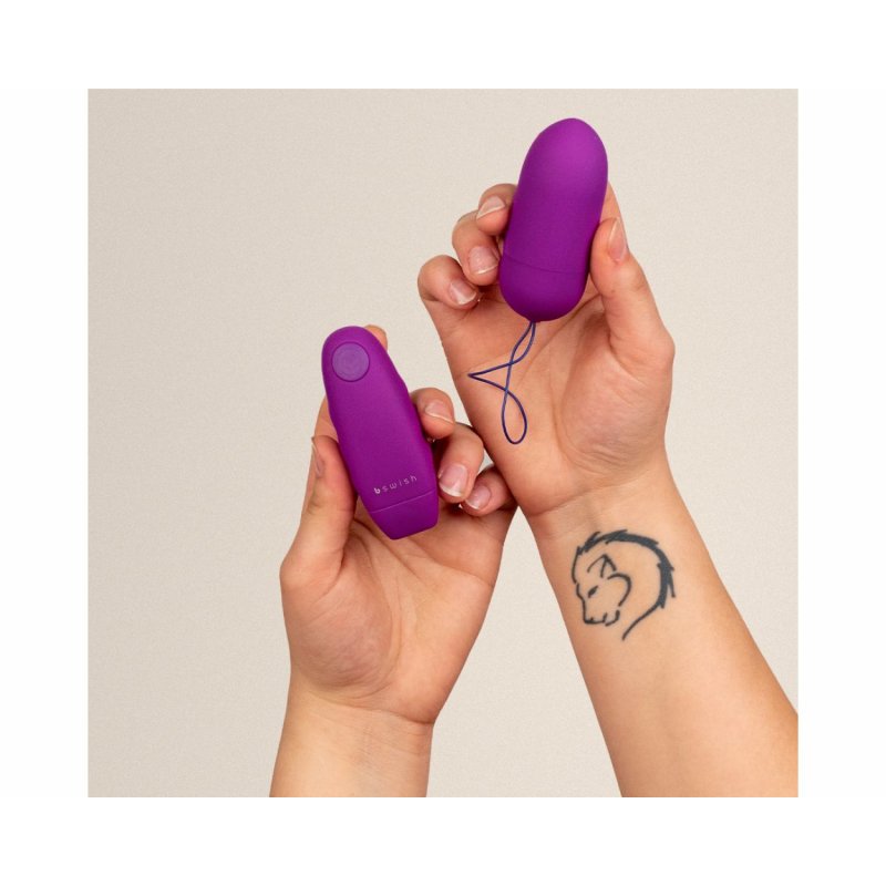 B Swish BNAUGHTY CLASSIC UNLEASHED Mini vibrator Ambidextrous
