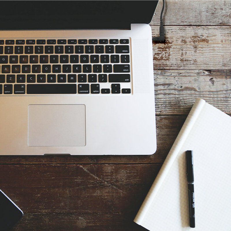 Qoltec 51025 adaptateur de puissance & onduleur Intérieure Noir