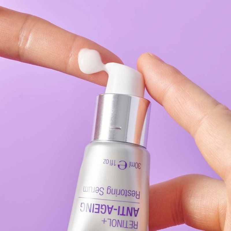 Super Facialist Retinol Anti-Ageing Serum with Hyaluronic Acid & Collagen Boosting White Lupin Seeds 30ml
